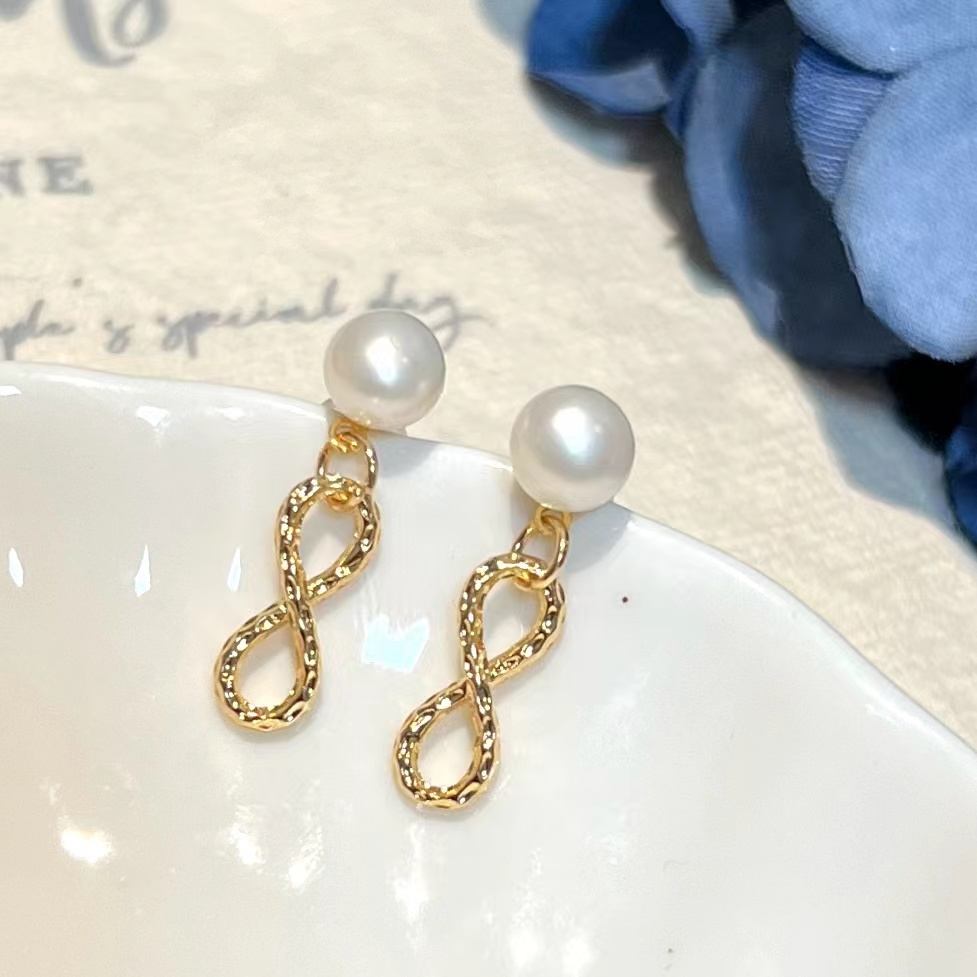 Freshwater Pearl Earrings